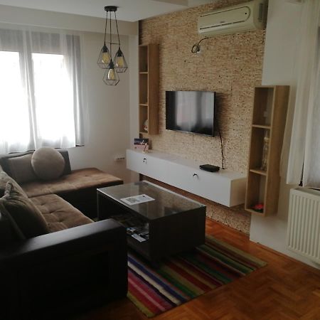 Apartment Aleksija Ni Kültér fotó