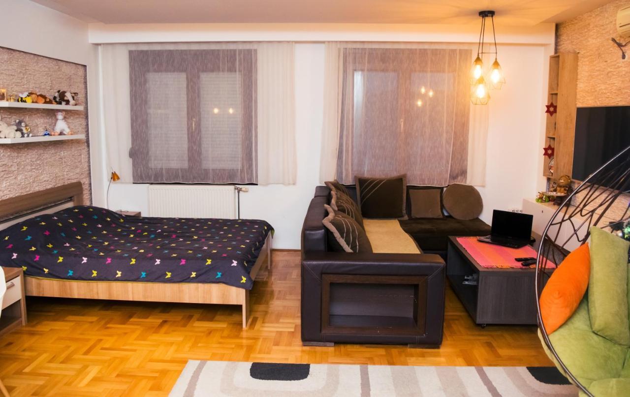Apartment Aleksija Ni Kültér fotó