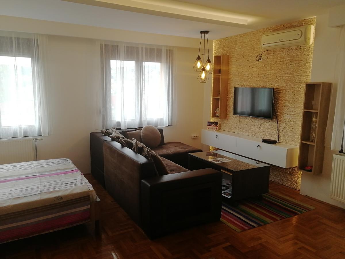 Apartment Aleksija Ni Kültér fotó